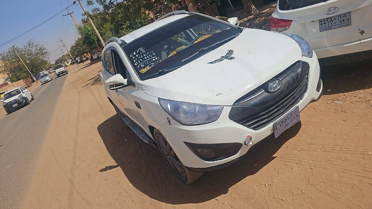 توسان 2012 
كوري أصلي
العربيه فتحت سقف بانوراما 
بصمة برة جوة فل اوبشن دفع رباعي
مكنة جربوكس صالون فل 
سعر فرقه 
مطلوب 48قابل للتفاوض المعقول
عمولة العرض 500 الف من مشتري 
مكان المعاينه أمدرمان الثورة 
التواصل واتساب 0962071224 مكالمات: 0996190505


**إذا كنت صاحب هذا الإعلان وتريد حذفه لأي سبب، رجاءا أرسل رسالة إلى الدعم الفني**