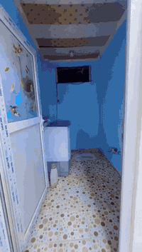 شقه طابق ثاني باب معزول 100 حي النداء مقابل مجمع الاميرات 100 لرهن ب13 مليون جدآ نظيفه لتواصل واتساب 
***********
