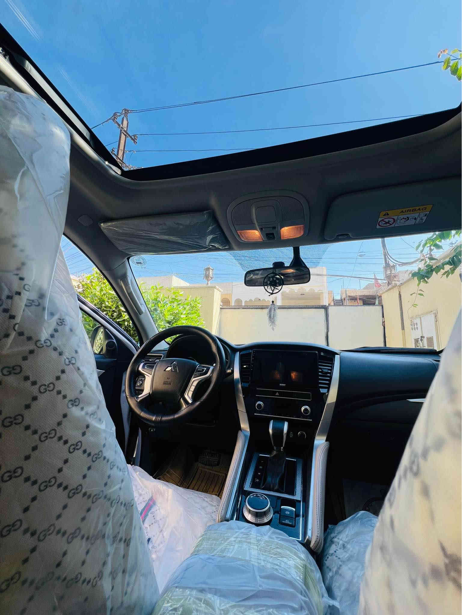 بيع سريع!!📢📢
باجيرو سبورت ام الكت الاسود الرياضي موديل ٢٠٢٠ السيارة اعلى مواصفات بالباجيرو مواصفاتها :
١.حساسات امامية وخلفية
٢.رادارات ٣٦٠درجة
٣.سايد بريك بصمة
٤.مفتاح التشغيل بصمة وبصمة دخول بالابواب
٥.تحكم ستيرن
٦. اوتو هولد( وقوف السيارة وهي على وضع D)
7.السيارة ٧ راكب وجميع الكشنات جلد ومغلف
٨.كاميرة بك دوارة 
٩.فتحة سقف سلايد
١٠.تبريد شاشة وشاشة تدعم الفديوهات والانترنت والابل كار بلي والخرائط GPS
١١.اشاير بالمري والمري قابله للطي 
١٢.مانع تزحلق ومثبت السرعة وغيرها من المواصفات
السيارة رقم اربيل مميز باسمي مكفولة كفالة عامة عدا مكانين بارد بسيط محرك السيارة ٦ سلندر وماشية ٩٤ الف حقيقي رايدها ٢٣٤$ وبيها مجال للشراي والسعر جداً مناسب مقارنتاً بخواتها  مكاني بغداد الجديدة للاستفسار مراجعة الصفحة او الاتصال على *********** بغداد
