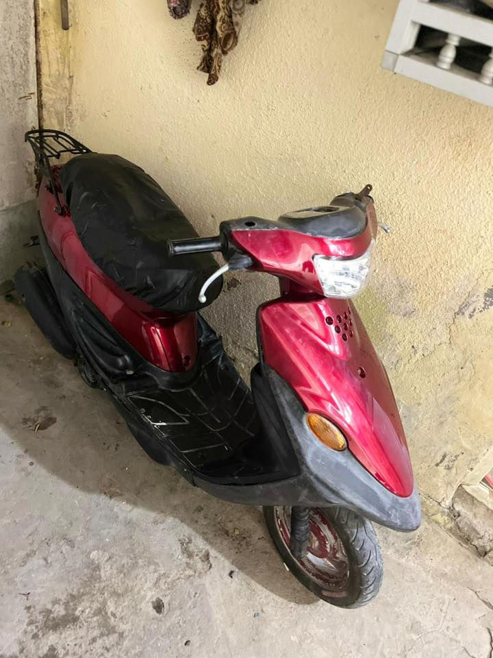 دراجه 9 زروف كلشي شغاله بيه مابيه شي السعر 350 وبيه مجال العنوان البصره المعقل ***********
