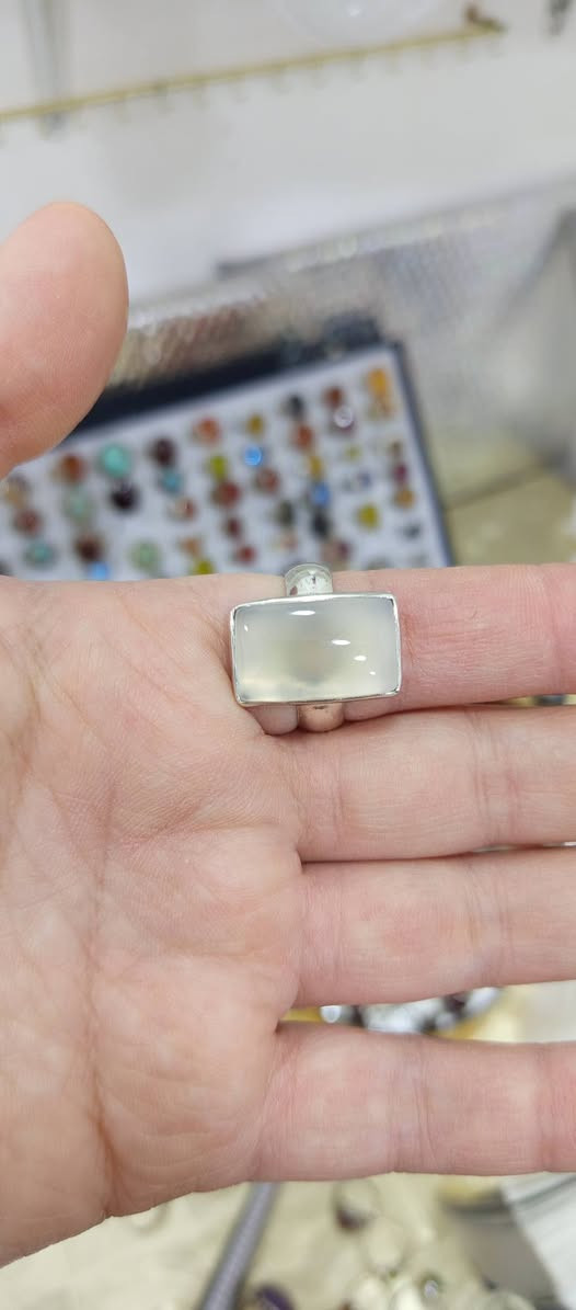 خاتم من العقيق الابيض قطع مستطيل فضه عيار 925 قطعه كلش حلوه للاستفسار التواصل ع  الخاص


**إذا كنت صاحب هذا الإعلان وتريد حذفه لأي سبب، رجاءا أرسل رسالة إلى الدعم الفني**