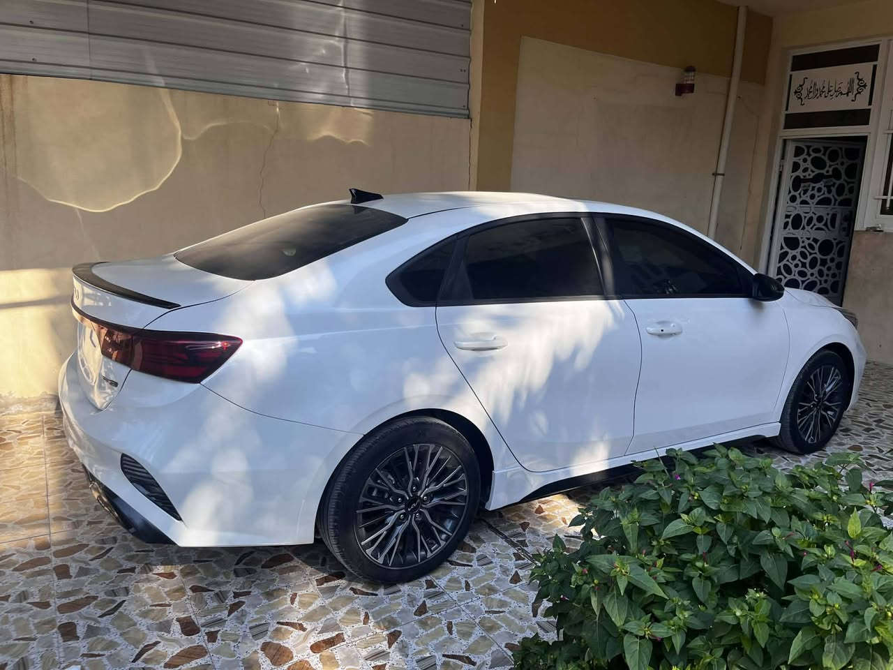 السلام عليكم..
كيا فورتي جي تي لاين موديل 2024 فول مواصفات مكينه 2000 المرغوب فتحة سقف كشنات جلد تدفئه تبريد   ماشيه 12 الف منفيس بدون رقم تترقم جميع المحافظات ضررها خلفي فقط الداير مال السبير تصليح بسيط وشويه بقبق الجنطه مكان الرقم والباقي مكفول السياره جديده جدآ..
مكان السياره واسط العزيزيه 
السعر 175$
***********
***********
