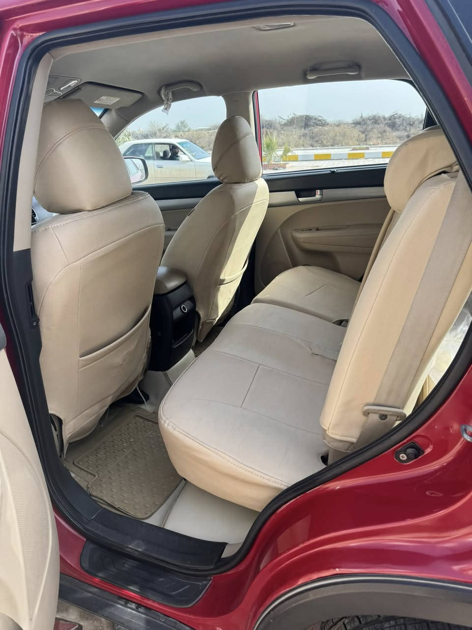 سورنتو موديل 2015 خليجي 7 راكب مكفول رقم ذي قار السعر175للاستفسار ***********
