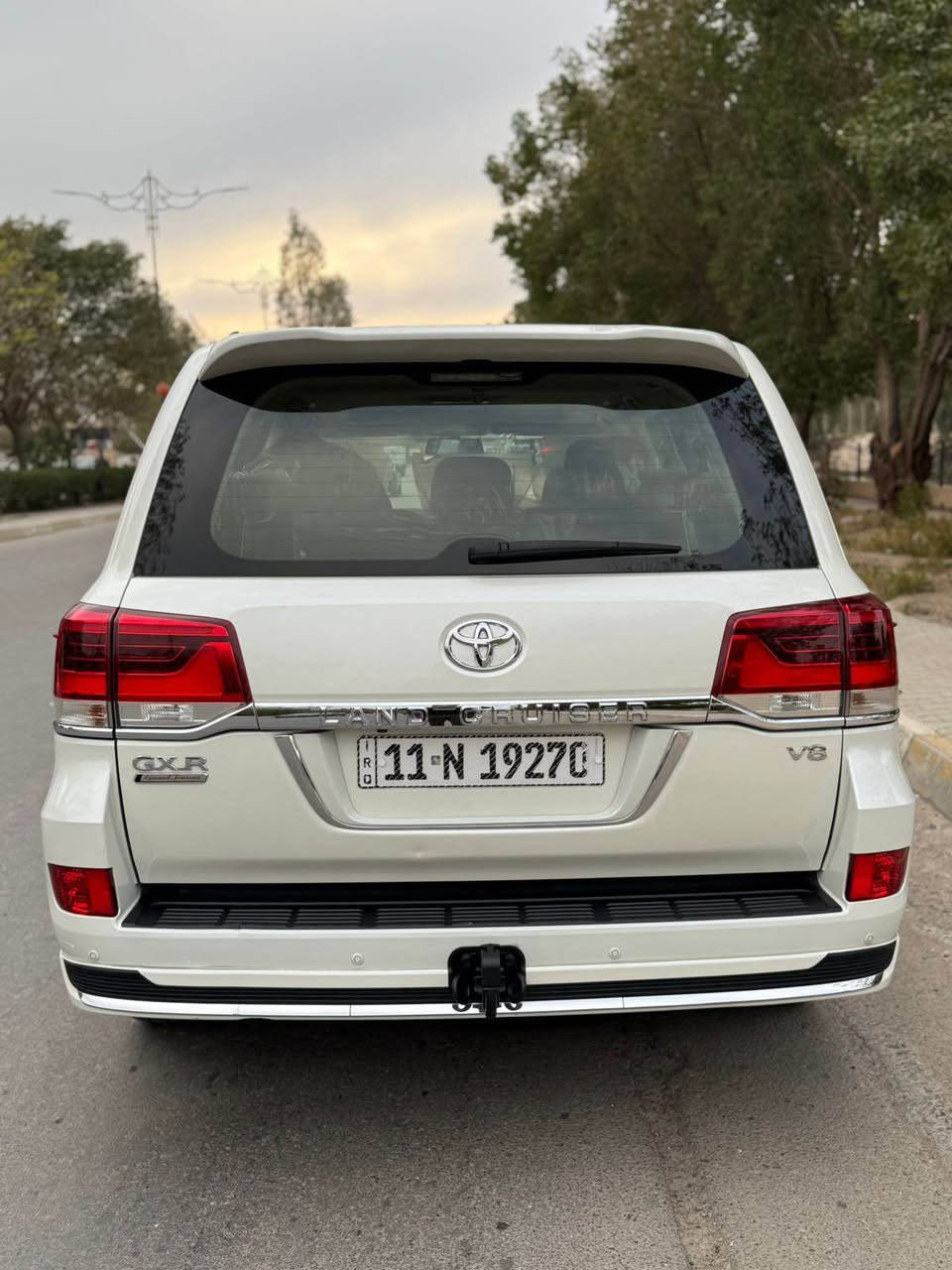 سلام عليكم اخوان شكرا المتابعينه الكرام. كل ألحب ولاحترام للجميع

للبيع. لاندكروز. موديل.19كراند تورنك  سياره 8سلندر

السياره مكفوله من لاضرار والصبغ والتبديل. بيها بارد خشم البنيد وركن دعاميه خلفيه صبغ  

كشن جلد دزاين اصلي.   

كشنين كهرباء اصل 

كشن السائق 3 دكم 

مري شفط 

ماشيه 137الف حقيقي 

جنطه كهرباء 

دشبول لكزز

8 ايرباك  

5 بصمات 

تشغيل بعد 

شاحن واير ليس وباقي الموصفات المعروفه 

العنوان بغداد الراشديه. 

هاتف ***********

   سعرها 540 وبيها مجال بغداد, العراق
