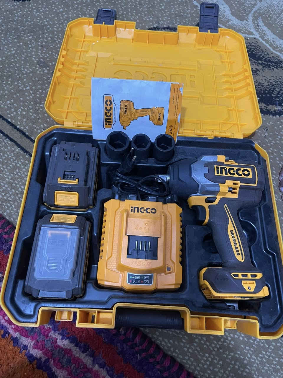 سلام عليكم دريل ماركه الغنيه عن التعريف  ingco جديد جديد نضافه 100‎%‎مستخدم مره وحده قوته 850 نيوتن بي نضام تقطيع ونضام سرع دبل بطاريه جهاز جديد كلش وضع شركه 150عارضه مكاني حي اور ***********
