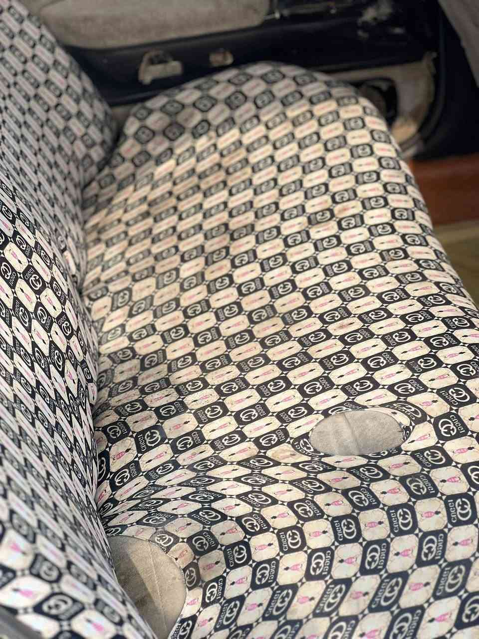 كراون بطة
🔹 اللون: زيتوني
🔹 رقم: ميسان / إنجليزي
🔹 السيارة باسمي
🔹 ملصق + سنوية لغاية سنة 2030 باسمي
🔹 مداور ثاني يوم
🔹 السيارة جاهزة
🔹 مكفولة كفالة عامة
🔹 ثاني يوم المداورة تكون باسمك

💰 السعر: 40 وبيه مجال كير
🔹 المكينه: ففتي
🔹 بلكارتون
🔹 التبريد: غاز
🔹 المنظومة جديدة

🚨 البيع مستعجل
أي واحد يوصل أبيع، لا تكلي امسح المنشور.

📞 الاتصال فقط على الرقم:
***********

🔸 مكلف بنشر الإعلان
