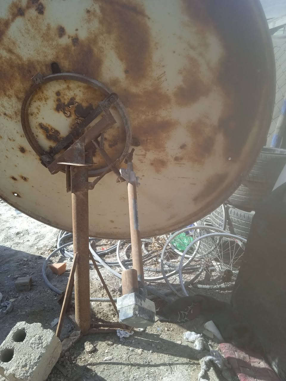 اسلام عليكم صحن كبير أبو الموطوراللبيع رقم الهاتف ***********العنوان بابل داخل الحله
