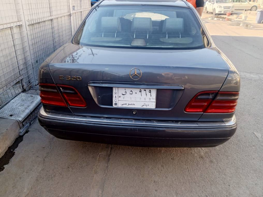 مرسيدس ام عيون موديل 98 محرك v  المرغوب سيارة كير عادي سيارة جاهزهه غرفة جديدة تبريد شغال شاشة ايباد رقم ديالى مشروع وطني تحويل بكل مكان السعر 80$ وبيه مجال للاتصال *********** بغداد, العراق
