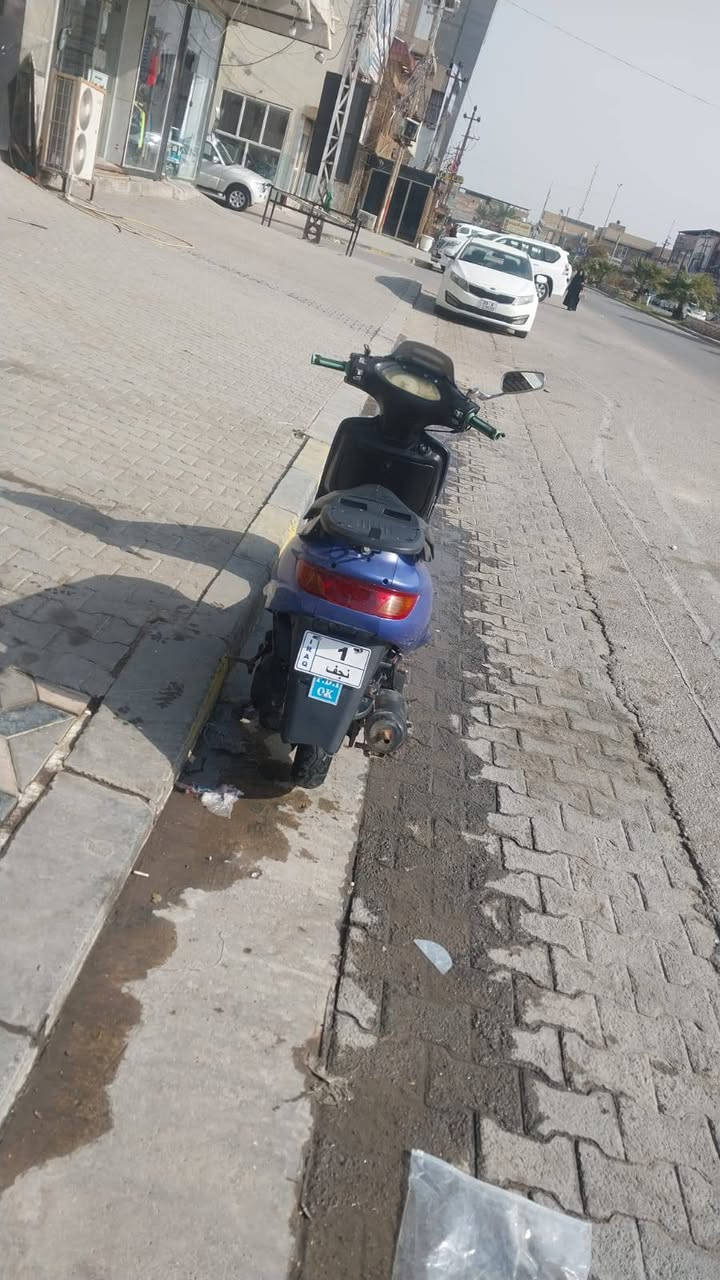 السلام عليكم دراجه فراشه فحل دراجه نظيفه 100% نقص باتري فقط دراجه سعر 450 رقم الاتصال***********
