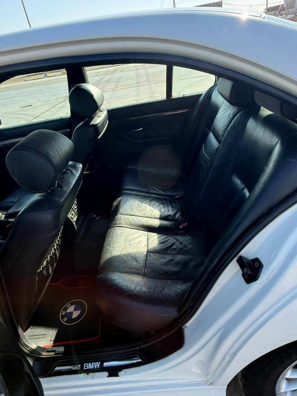 ٥٢٨ تك فانوس فول موصفات موديل ٩٨ غرفته كهرباء جلد برده كهرباء استيرن كهرباء تبريد منظومة ادامه كامله وفريز جديد تخم تاير جديد شاشة كاميرا حساسات خلفيه منظومه لايت عدسات اصليه محرك جديد حاويه رقم بغداد دولي هزه جديده مكانه بغداد سعره ٩٨ بيه مجال للشراي ان شاء الله ***********
