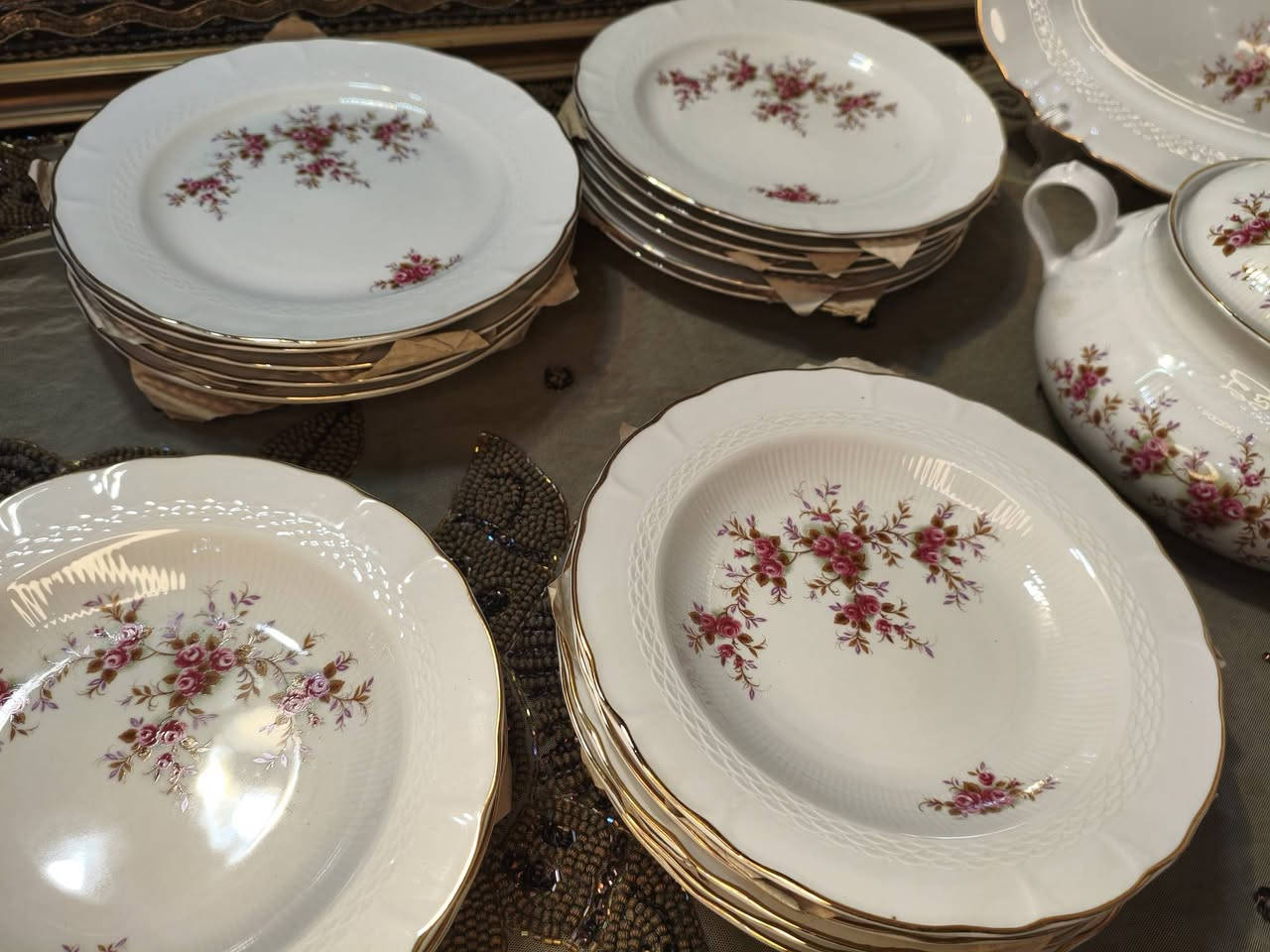 🌹💐 Made in Italy 🌹💐
صنع في ايطاليا لم يستخدم
طقم ايطالي فلوري بارز ولا اروع من النوااادر بكراتين الداخليه بتاعت بلاده 41ق يخدم 12فرد


**إذا كنت صاحب هذا الإعلان وتريد حذفه لأي سبب، رجاءا أرسل رسالة إلى الدعم الفني**