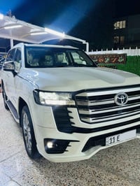 لاندكروز 2024 GX.R ساس   رقم بغداد   3 شاشات   مكفولة السياره   ماشيه ...
