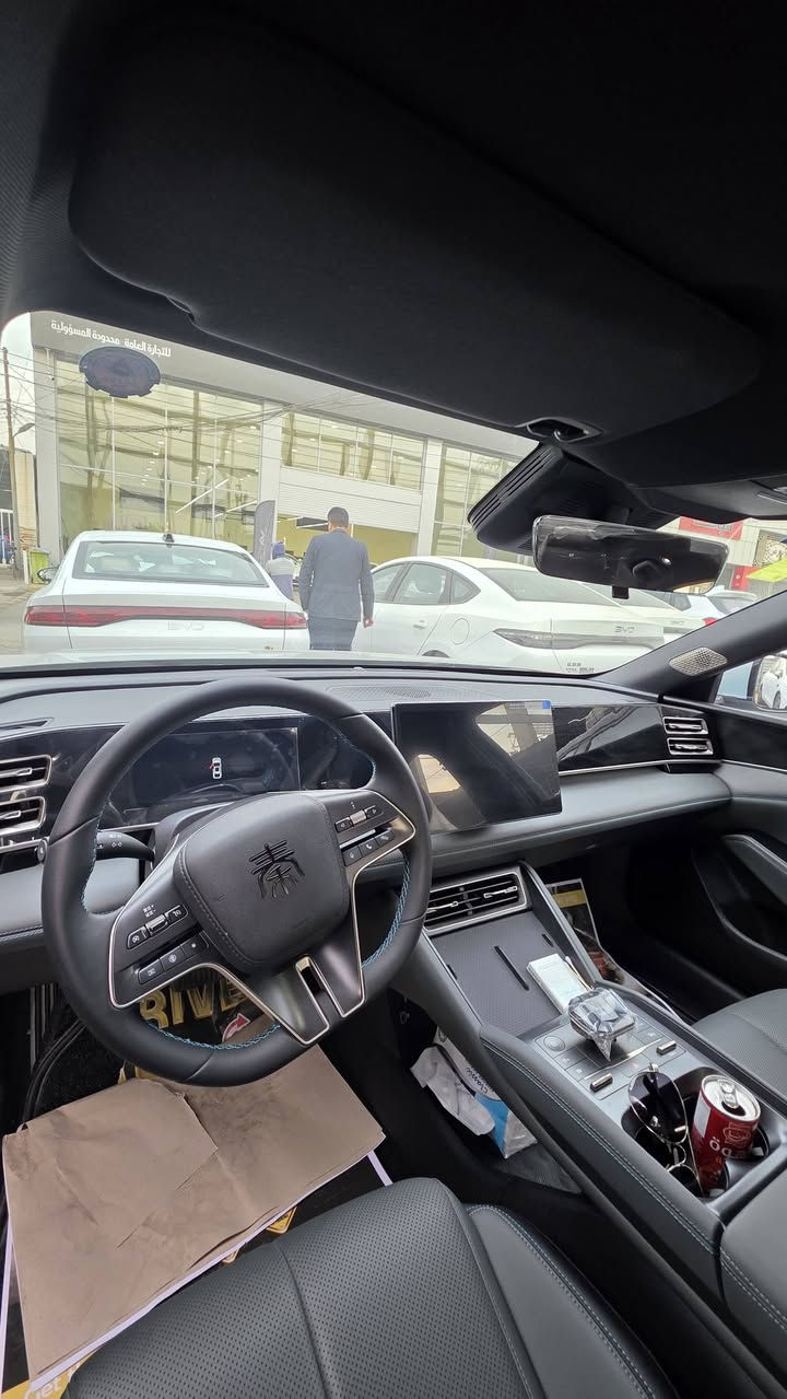 جن L
٤ كامرات 
بانوراما 
حساسات امامي خلفي
ويل ١٧
دخول كارت 
دخول ذكي 
تبريد قطعتين
شاشة دوارة
المدى ٢١٠٠ كيلو 
٩٠ كيلو الشحنة الوحدة
مرقم بغداد 
ماشية اقل ال ١٠٠٠
العنوان بغداد
رقم الهاتف : ***********
