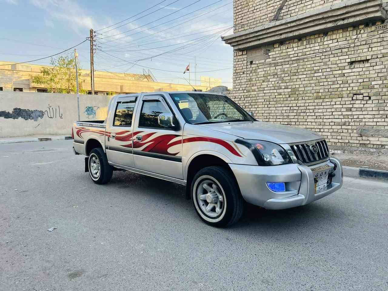 سلام عليكم. سياره البيع كنو مديل 2011 رقم بغداد. مشروع وطني إلى 30 ...  صبق حزام الجماليه.   مكينه وكير واكسن وشاصي خير من الله.  تخم تاير جديد كهربائيات شغاله.  صدر امامي وخلفي جديد ...دواخل حلوه...تحويل مباشر ...السعر 60وبيه مجال الطيبين... الاستفسار علا رقم الهاتف ‏‪***********‬‏ المكان بغداد حي طارق قرب بانزين خانه
