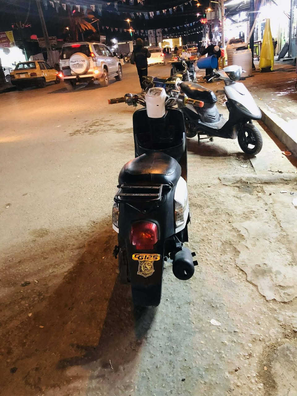 سلام عليكم دراجه بوليس للبيع مانقصهه شي نقصهه بر يك خلفي بس ودراجه مامجفته ولامره بس فتحتهه فيلستهه دراجه وعلي تخبل تقفل 120 وكلج امامي رياضي وكلج خلفي رياضي مكاني كربلاء حصوت عون للستفسار وتساب فقط ***********
