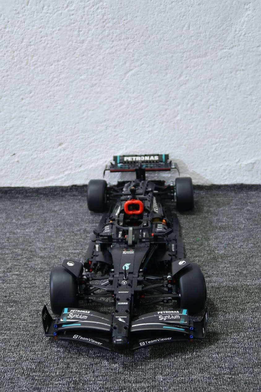 سياره مرسيدس
يوجد قطعه مركبه وقطعه غير مركبه 
سعر القطعه 25 الف  
حجم كبير


**إذا كنت صاحب هذا الإعلان وتريد حذفه لأي سبب، رجاءا أرسل رسالة إلى الدعم الفني**