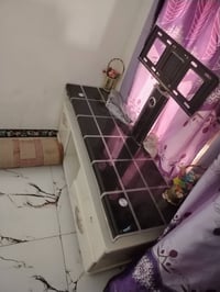 ميز بلازمه • مستعمل