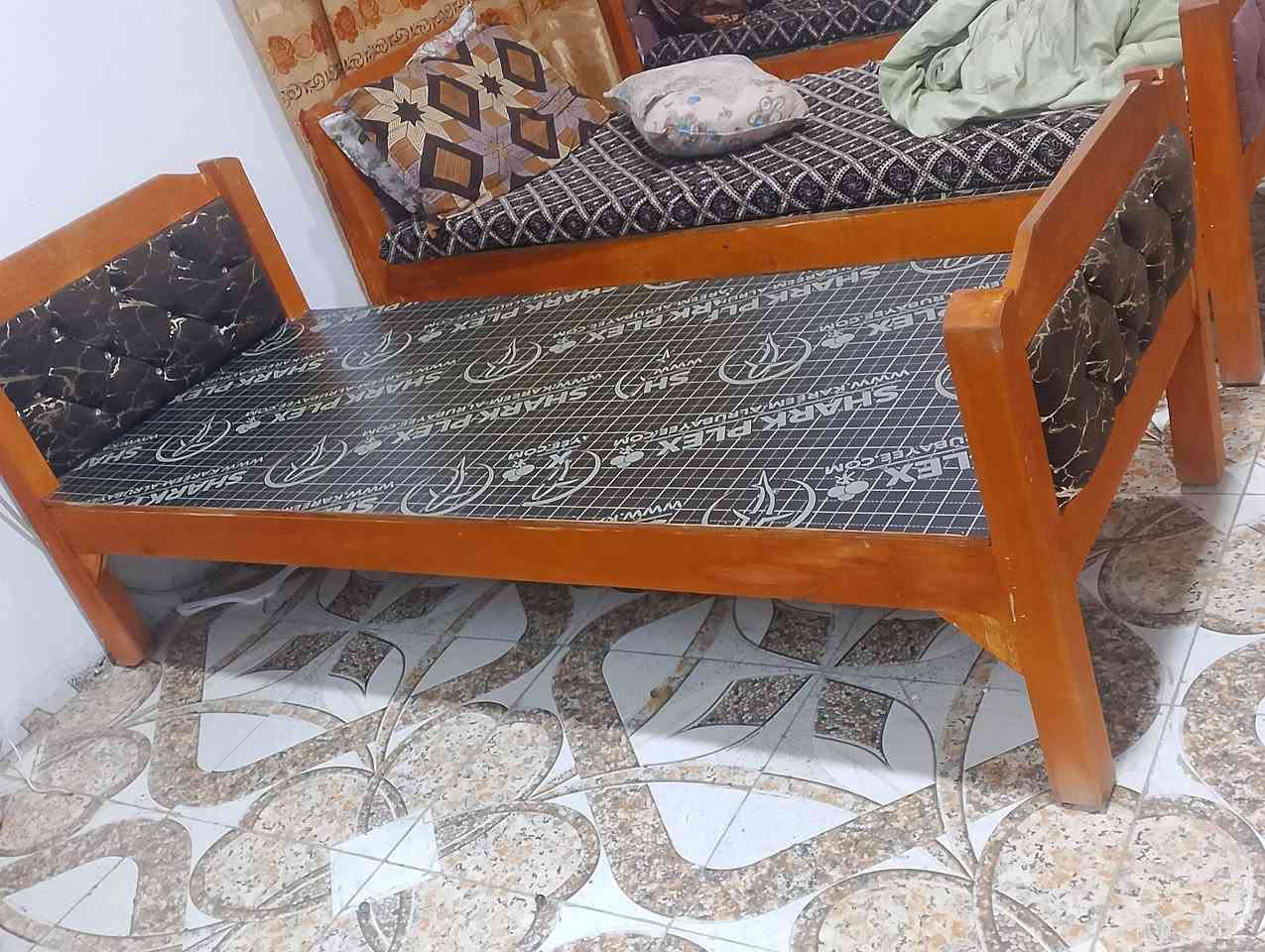 تخت نوم للبيع الموصل  النبي يونس شارع القوير


**إذا كنت صاحب هذا الإعلان وتريد حذفه لأي سبب، رجاءا أرسل رسالة إلى الدعم الفني**