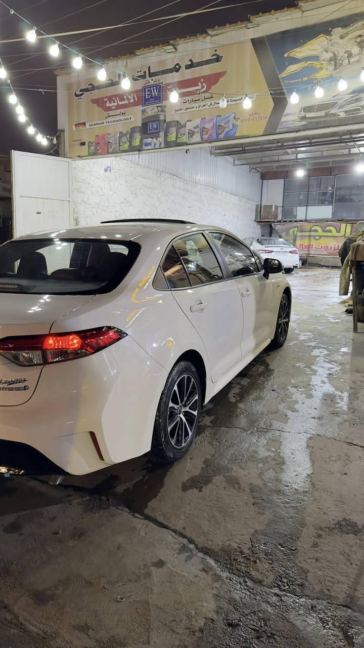 السلام عليكم 
كورلا 2023 شكل الامريكي 
ماشية 68 الف
مكفولة من كلشي عدا شخط صغير بالجاملوغ الخلفي
رقم بغداد بأسمي 
كشنات جلد
بصمة 
فتحة سقف
رادار امامي توقف ذاتي
تحديد مسار
شاشة كار بلي كامرة خلفية
شاشة اعطال كبيرة 
وبقية المواصفات
سعر 145 $
مكانهة بغداد حي الاعلام قرب تقاطع درويش
*********** عمار
