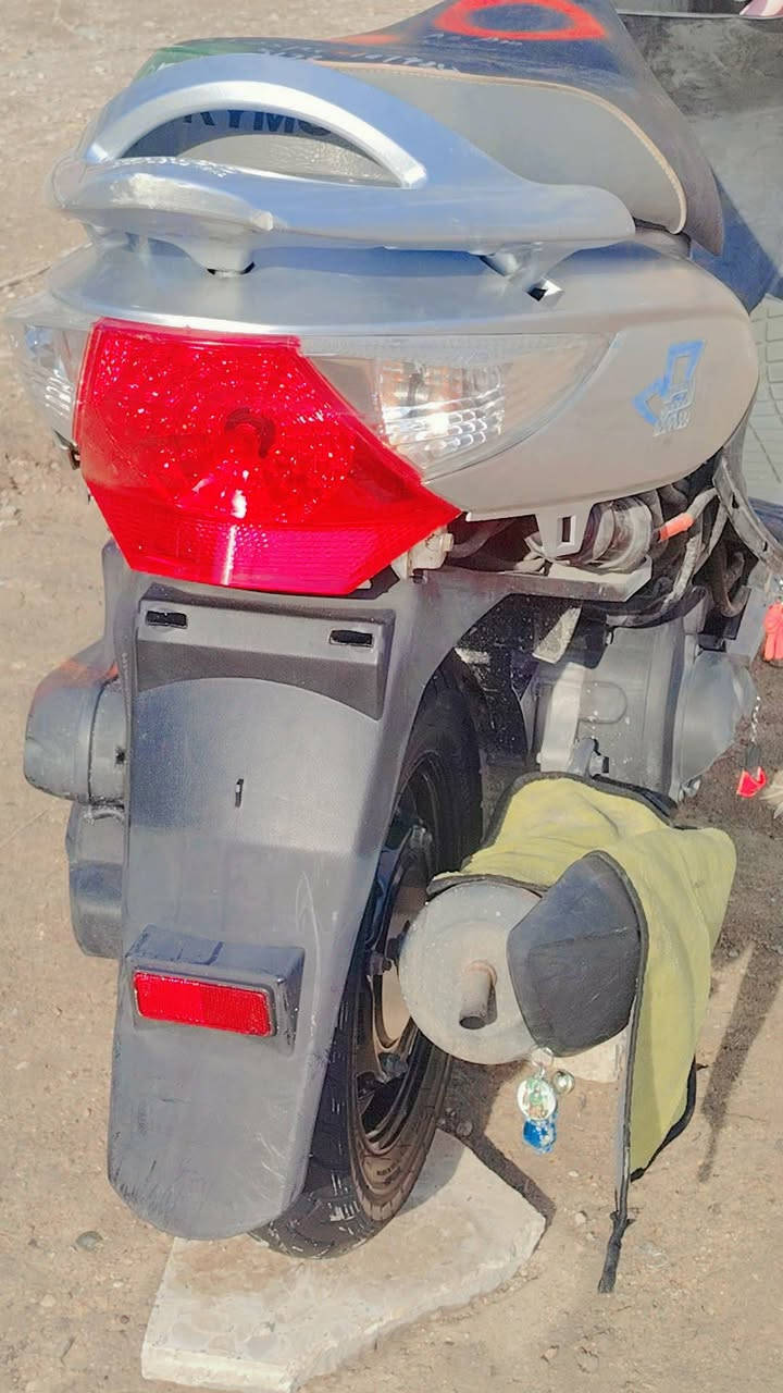 سلام عليكم 
دراجه للبيع نضيفه كلش شخط ماكو
المكان: النجف - شارع المطار الجديد
للستفسار: اتصل على [رقم ‏‪***********‬‏)
