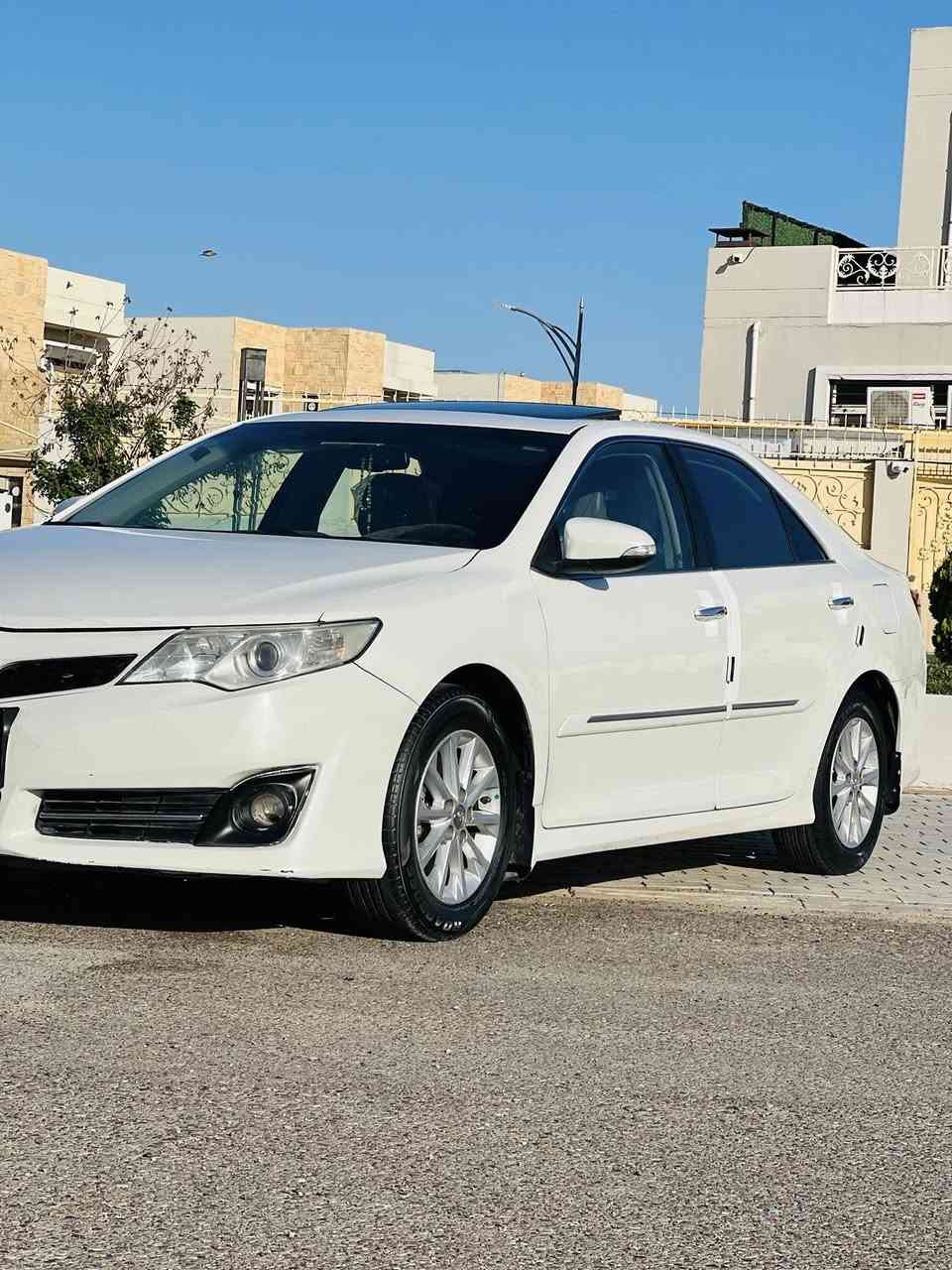 السلام عليكم
كامري 2012 مواصفات GLX خليجي فول

رقم بغداد مشروع وطني 

تبريد ثلج  قطعتين

 برده خلفيه 

السياره مكفوله من الصبغ بيها مكانين بارد فقط 

گير ومحرك شرط مامفتوحات 

دبل گزوز فئه رياضيه

للاستفسار التواصل او الاتصال 

***********….***********
