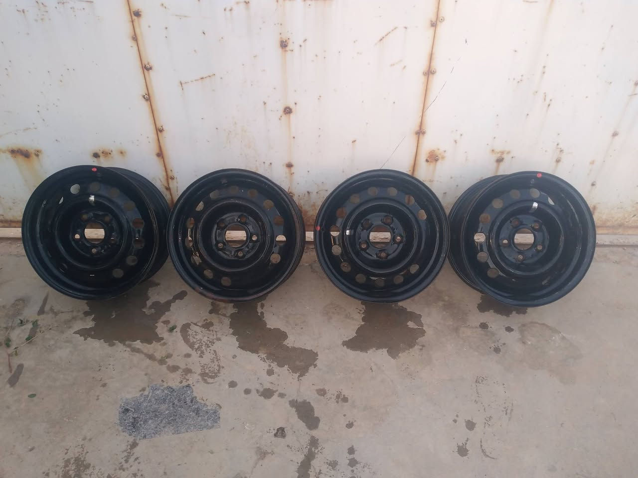 ألسلام عليكم للبيع تخم ويل امريكي ابو لختم حجم 15 السعر 150 الف مكاني بغداد اتصال ***********
