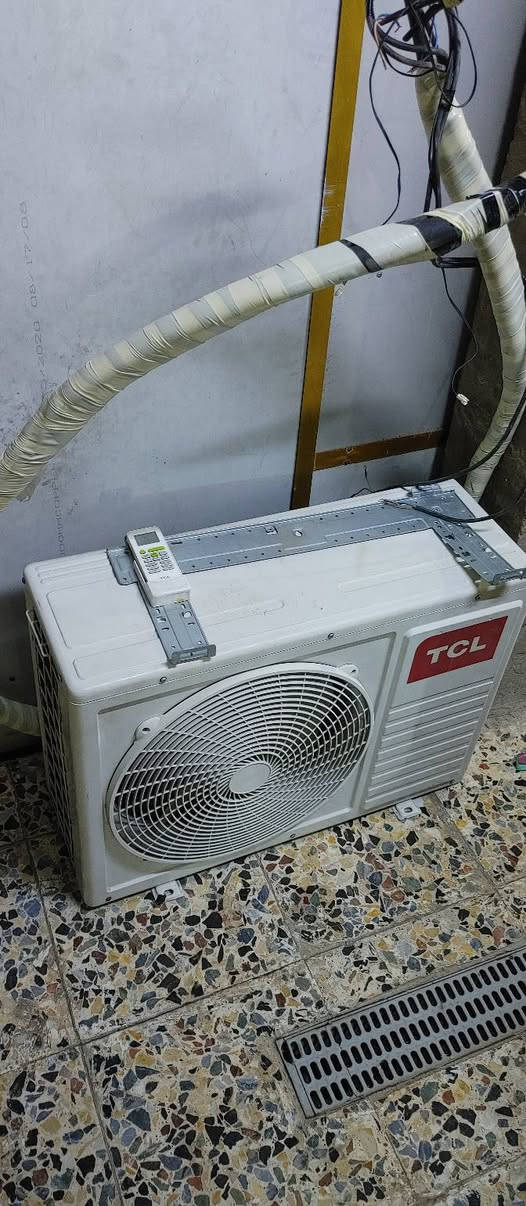 سلام عليكم سبلت TCL ثنين طن مداخل تصليح نقص فقط غاز لين حولت بغير بيت وطيرته الغاز غازة 22
سعر ٣٠٠ الف مكاني بغداد زعفرانية ***********
