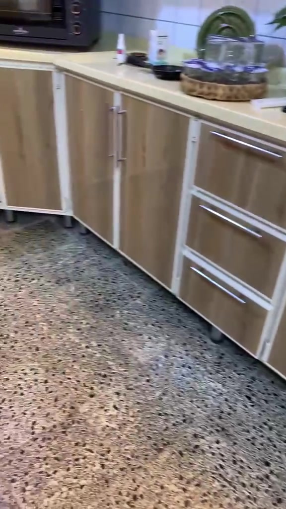 هلاو بنات عمري شلونجن طبعا مكلفة بالنشر كاونتر نضيف جديد 

كولشي مابي مثل مداشوفون للبيع 💖

للاستفسار الاتصال على الرقم  ***********
