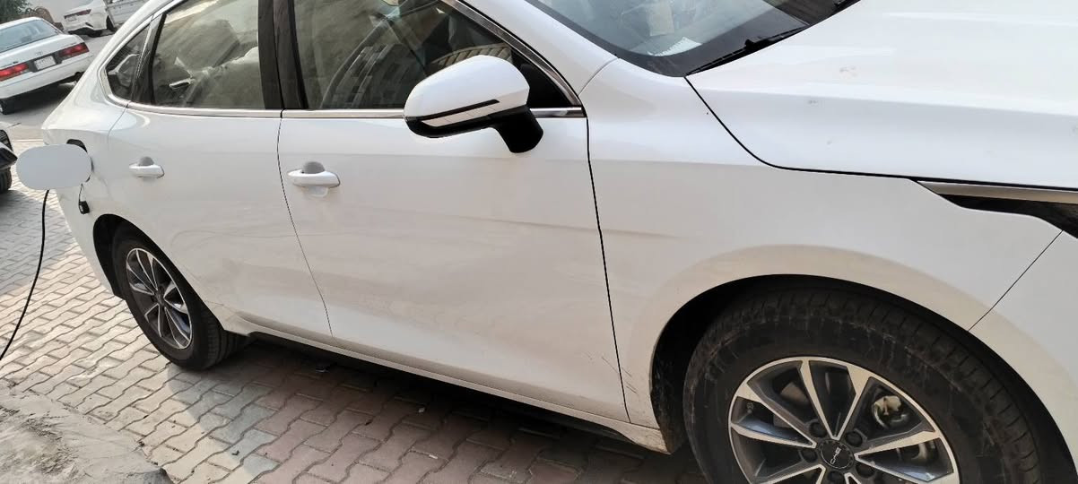 للبيع سيارة جديدبعدها مثل ما واضح بصورة تصل على رقم ***********
