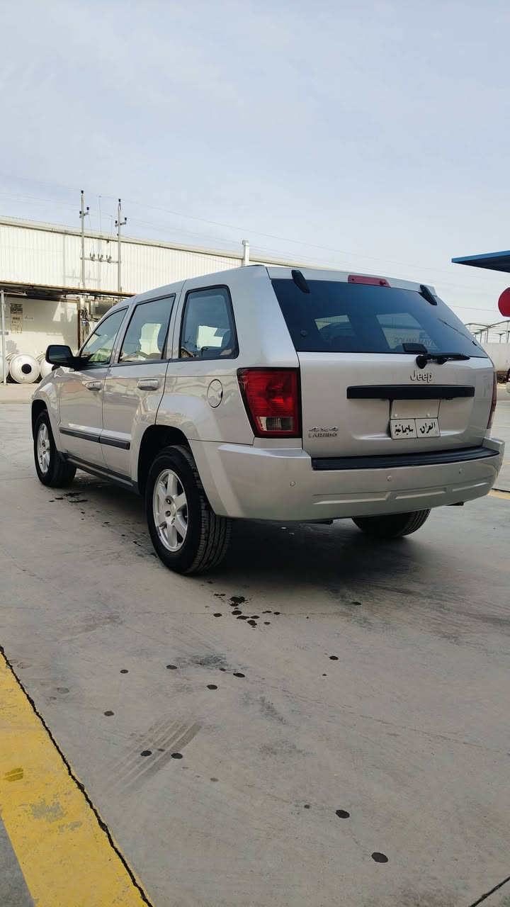 جێب لاریدۆ 2008 مکینە و گێرو تبریتو هە مو ی بە شە رت سە نە وی تازیە تایە تازیە یە ک پارچە بۆیاغەە
 شوین کلار ::ژم_***********
