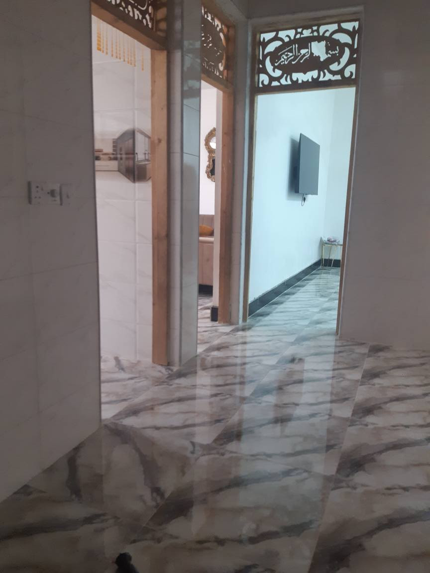 بيت ١٠٠متر زراعي للبيع بناء حديث درجه أوله جهاز للسكن غرفتين نوم موقع كلش راقي بغداد كفائات سيديه قريب سريع دوره خدمات كامله تبليط ماء كهرباء مجاري  سعر مناسب لاستفسار 
***********وتساب بغداد, العراق
