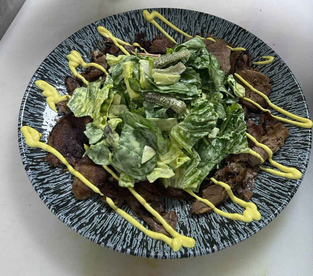 شيف مأكولات غربية ومقبلات باردة وحارة..***********
