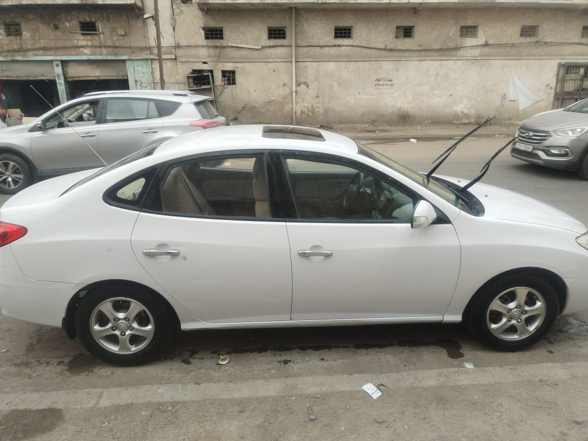 السلام عليكم النترا 2011 خليجيه مال الشركه العامه سنوارها مرفق بالصور بيها بنيد وجاملغ رش مواصفاته فتحه سلايت وتحكم ستيرن جهتين اشاير بالمري وشاشه وكامره محرك2000مكفول من التنقيص والتبخير كير صدر تبريد خير من الله بسمي رقم بغداد الدولي السعر109وبيها مجال بسيط ***********
