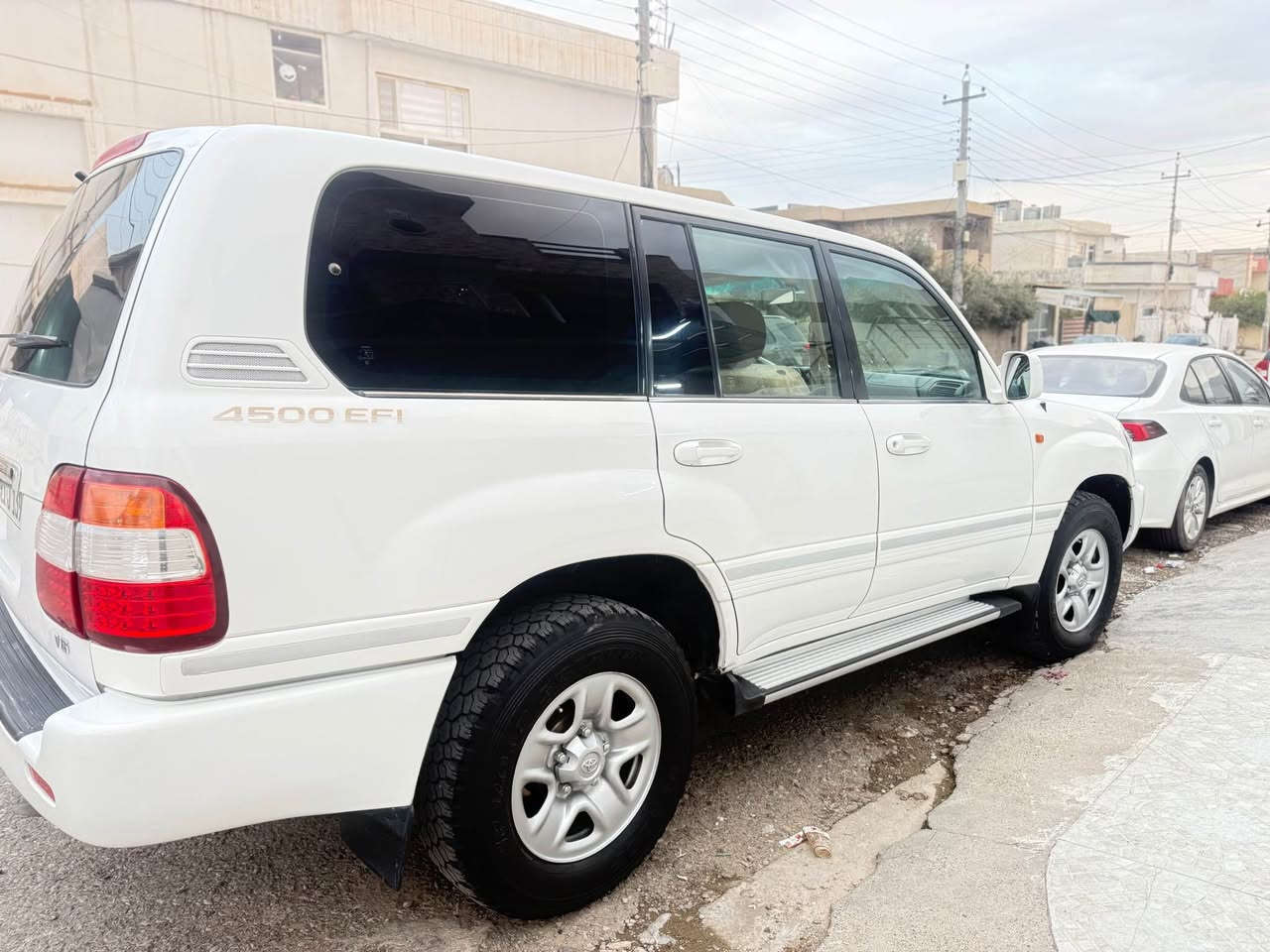 مونيكا2001تحويل ئه سلي گيرومكينه و ته بريت و ته قه وره قه به 
شه رت فول فول مواسه فاته GXR  توماتيك ته بريت مه ركه زي ناوزه رد جانتا زور مواسه فاتي تر بوياخ 1په له ي بجوك به بي  ليدان 5تايه ويلي نويه هيج مه سروفيكي نيه ده عامي بو ده عامي به شه رت سه ياره كه زور خاوينه  ميكنه ي نه كراوه ته وه سه نه ويتازه يه هه زه يتازه يه ره قه م يتازه يه سه ياره كه ده عامي بو ده عامي به شه رت بو زانياري زياتر په يوه ندي بكه به م ژماره ته له فونانه سعر:163 سحري خوار هه مو بازاره 😱
*********** كويسينجاك, أربيل
