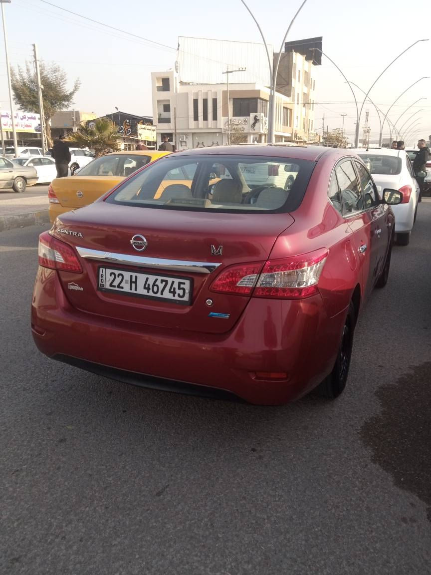 سلام عليكم  نيسان سنترا موديل 2016 خليجي 
محرك 16 مواصفات معروف تايرات جديد تاخم صدر جديد يعني ربع متصرف عليه  سيارة  مكان بارد بي بدون فتح  كير او محرك  مكفولات خير من الله سيارة احلي من الصورة  سنوية بسمي تحويل ثاني يوم رقم اربيل 
مكان الأنبار رمادي 
رقم الموبايل *********** الرمادي, الأنبار
