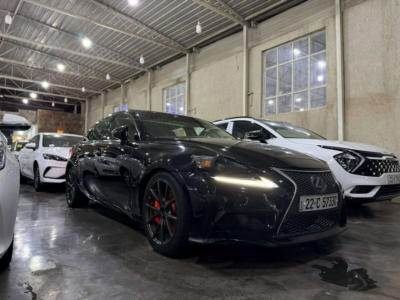 لكزس is300 - موديل 2016
فول لمتد (Full Limited) – بصمة – جلد – شاشة – فتحة سقف – كراسي كهرباء – تبريد وتدفئة كراسي – تحكمات ستيرن – ويل (Two Size) ياباني أصلي – تخم تايرات جديد.
• المحرك: 3500 CC (6 سلندر).
• المسافة المقطوعة: 120 ألف ميل.
• اللوحات: اربيل باسمي ( وكاله او تحويل).
• حالة الضرر: أمريكا (جاملغ ودعامية)، وفي العراق صبغ صفحة السايق 

السعر 147 ورقه بيع او مراوس حسب الرغبه 
مكاني بغداد السيدية
*********** اتصال او واتس
