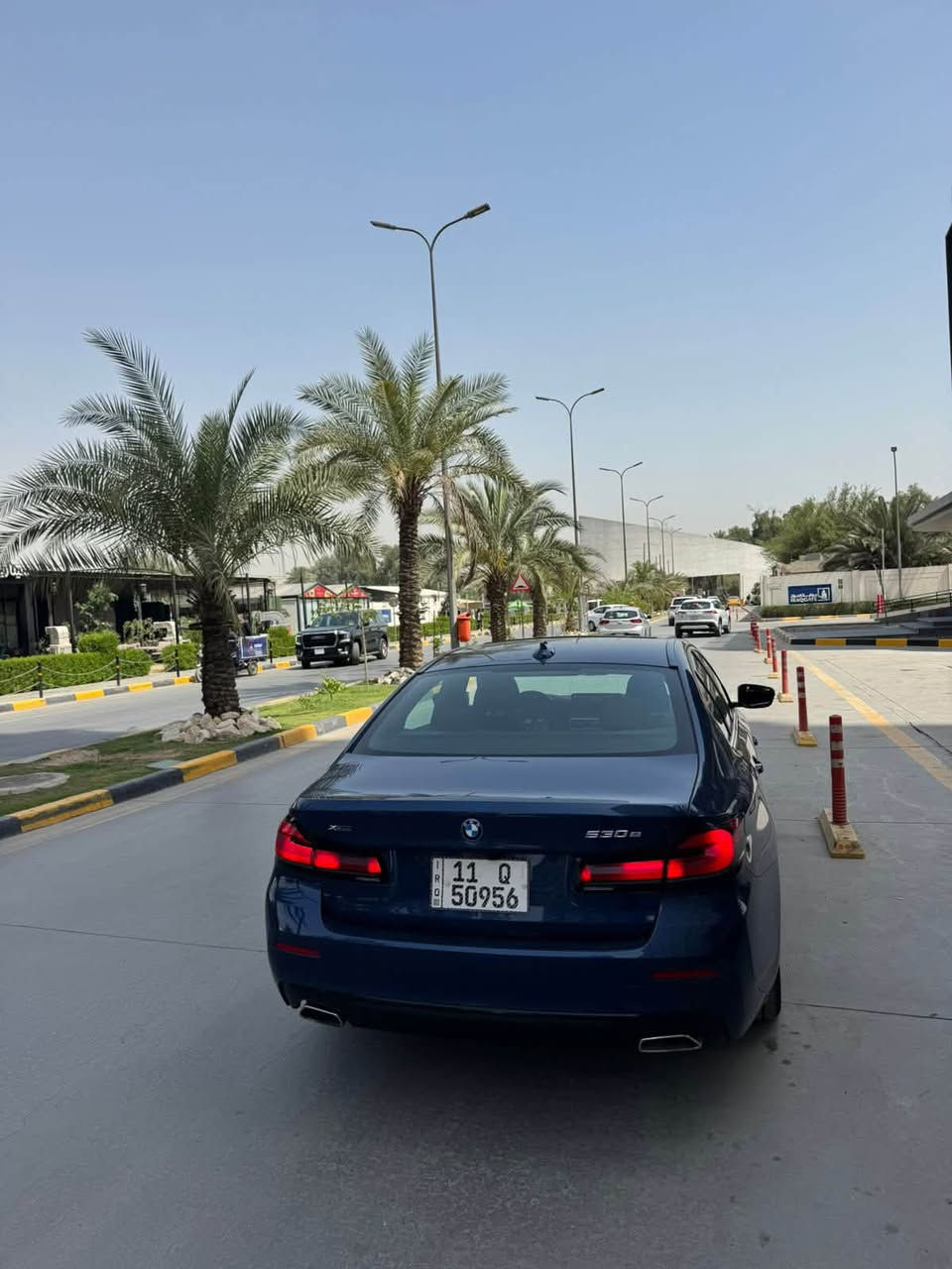 السلام عليكم
BMW 530e 2023

سيارة جديدة حادثها فقط بنيد ومبدل ومصبوغ

سيارة كلش جديدة استعمال شخصي

292 حصان تكون أسرع من العادية

مكاني بغداد / المنصور / مجمع بوابة العراق

* كل تبديل دهن وصيانة وسيرفز ليم العروش
* تخم تايرات جديدة
    شباك أبو لَد أول منشغل سيارة
    لون أزرك وراها يستمر أبيض

السعر: 30000$ دولار

الهاتف:***********
