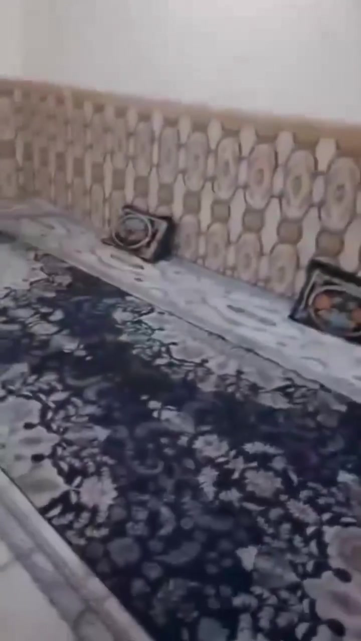 سلام عليكم بيت لبيع مساحه 110 حي البتول شارع الخيرات/***********
