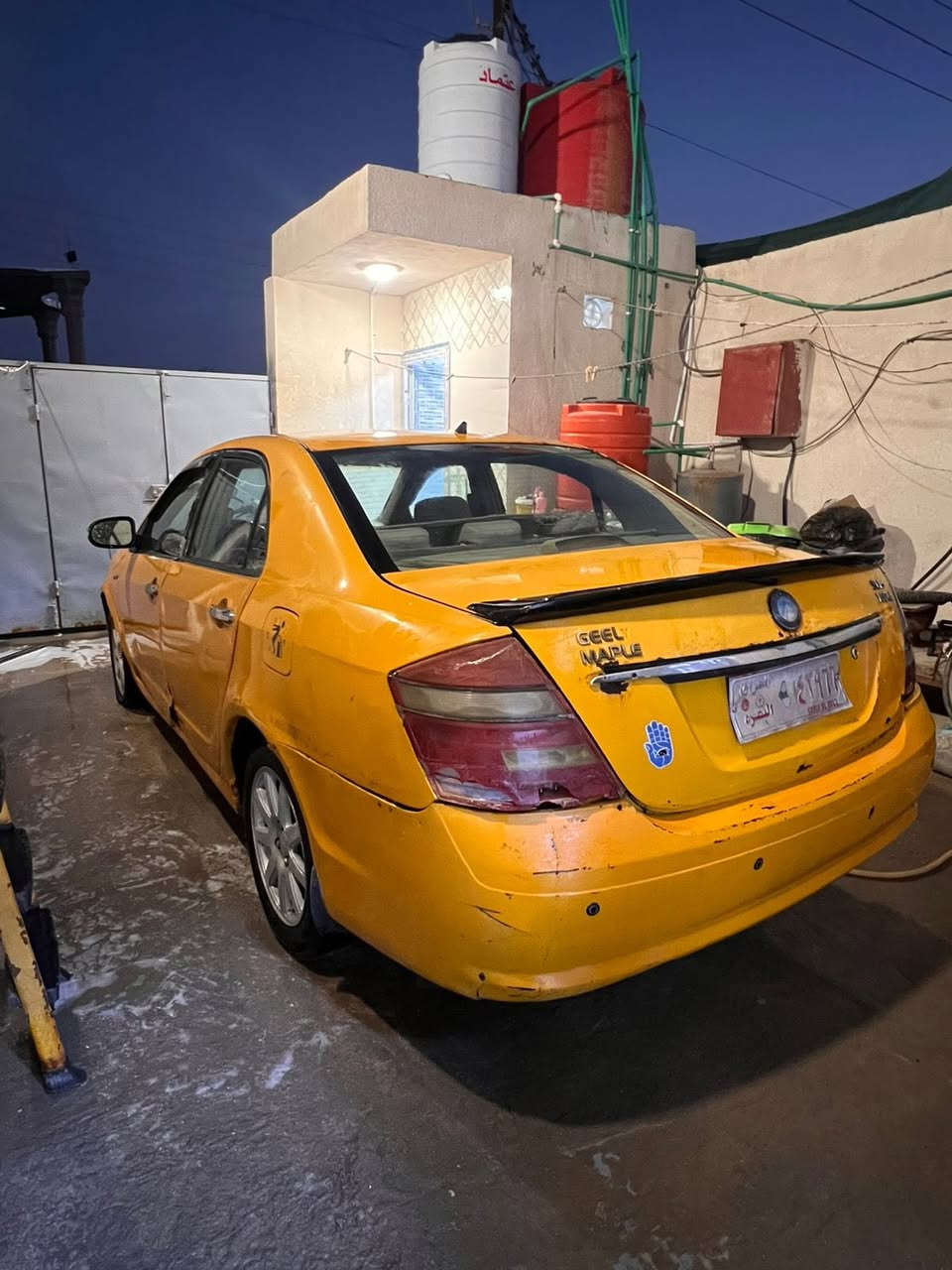 جيلي موبل 2012 بدون راعي 
مراوس فقط شنو عندك دزلي
مكانها بصره زبير


**إذا كنت صاحب هذا الإعلان وتريد حذفه لأي سبب، رجاءا أرسل رسالة إلى الدعم الفني**