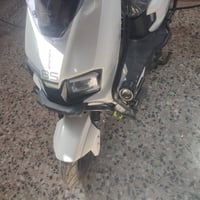 دراجه شحن لبيع ملف2000 صار ثلاثة أيام مستعمله6بطاريت سعرمليون 100 وبيه...