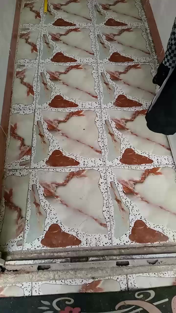 السلام عليكم بيت للبيع منطقه حي الكوفه 100
متر للتواصل هاذا الرقم ***********
