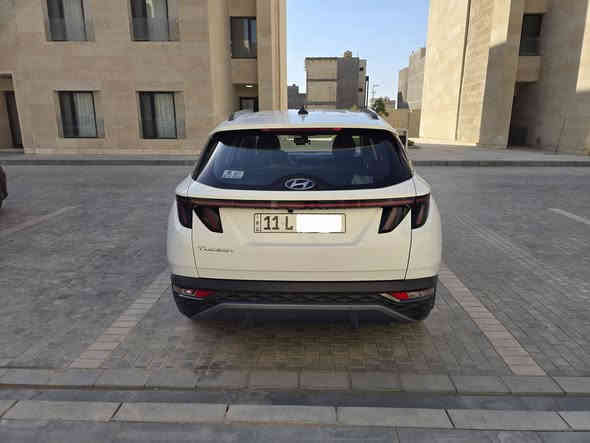 توسان 22 خليجي
للمراوس ب امريكي حادث خفيف
مواصفات معروفة فول عده الفتحه والجلد
رقم بغداد باسمي بيها بارد كد اصابع موضح بالصور
مكانها بغداد ***********
