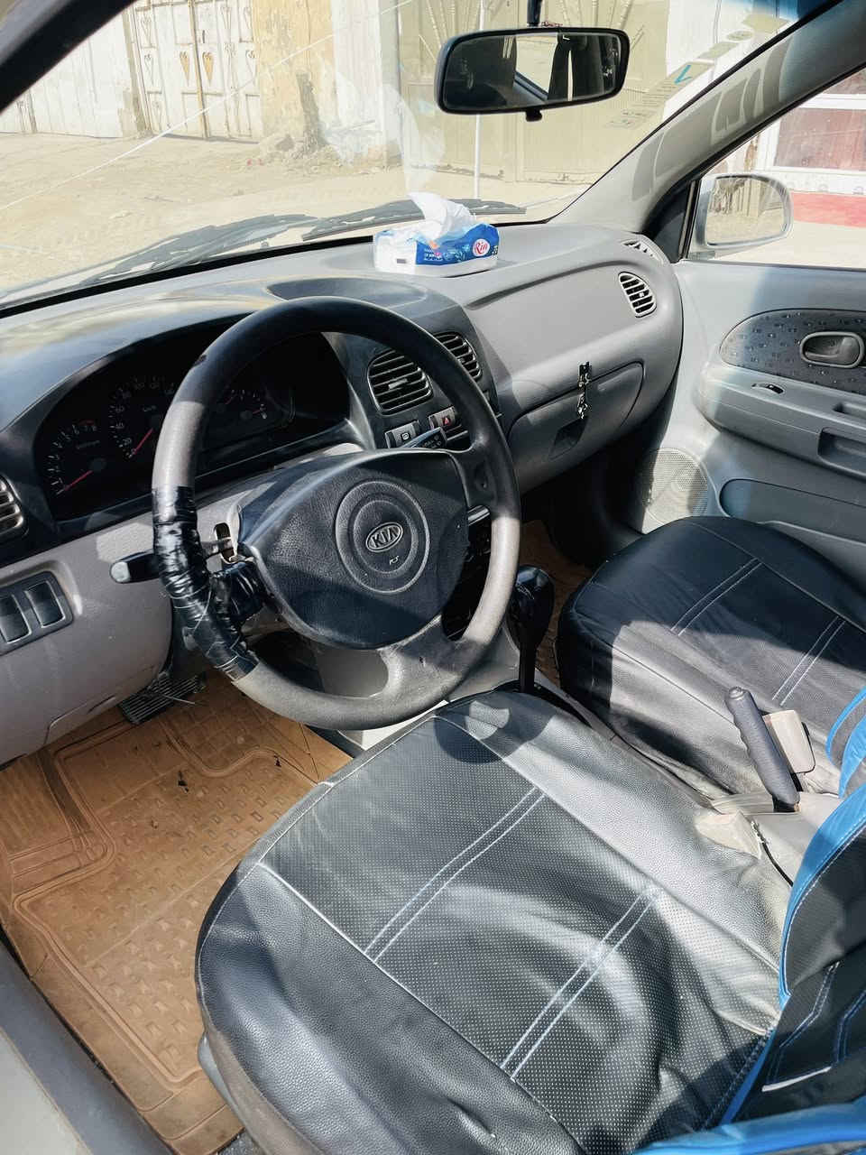 السلام عليكم 
كية ريو كوري 
محرك 1600 دوش المرغوب 
تبريد تخم تاير 
السيارة وارد خليجي 
السعر المطلوب 40وبيها مجال  
راعيها بل سماوة 
ومكان السيارة بلحله 
وتساب ***********
