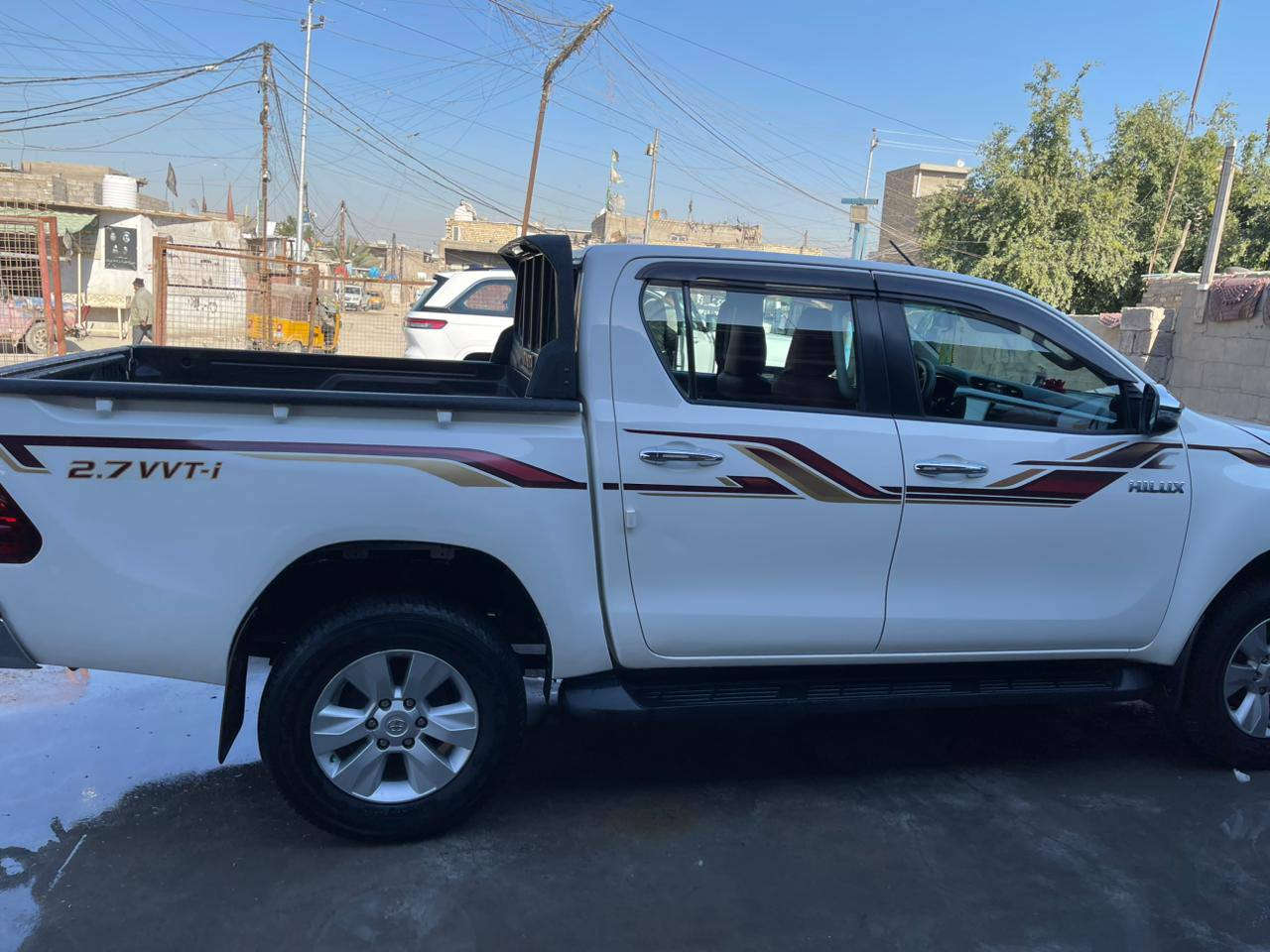 السلام عليكم هايلوكس للبيع 2019  كفاله عامه سياره جديده مال جناي ب اسمي العنوان بغداد 
***********
