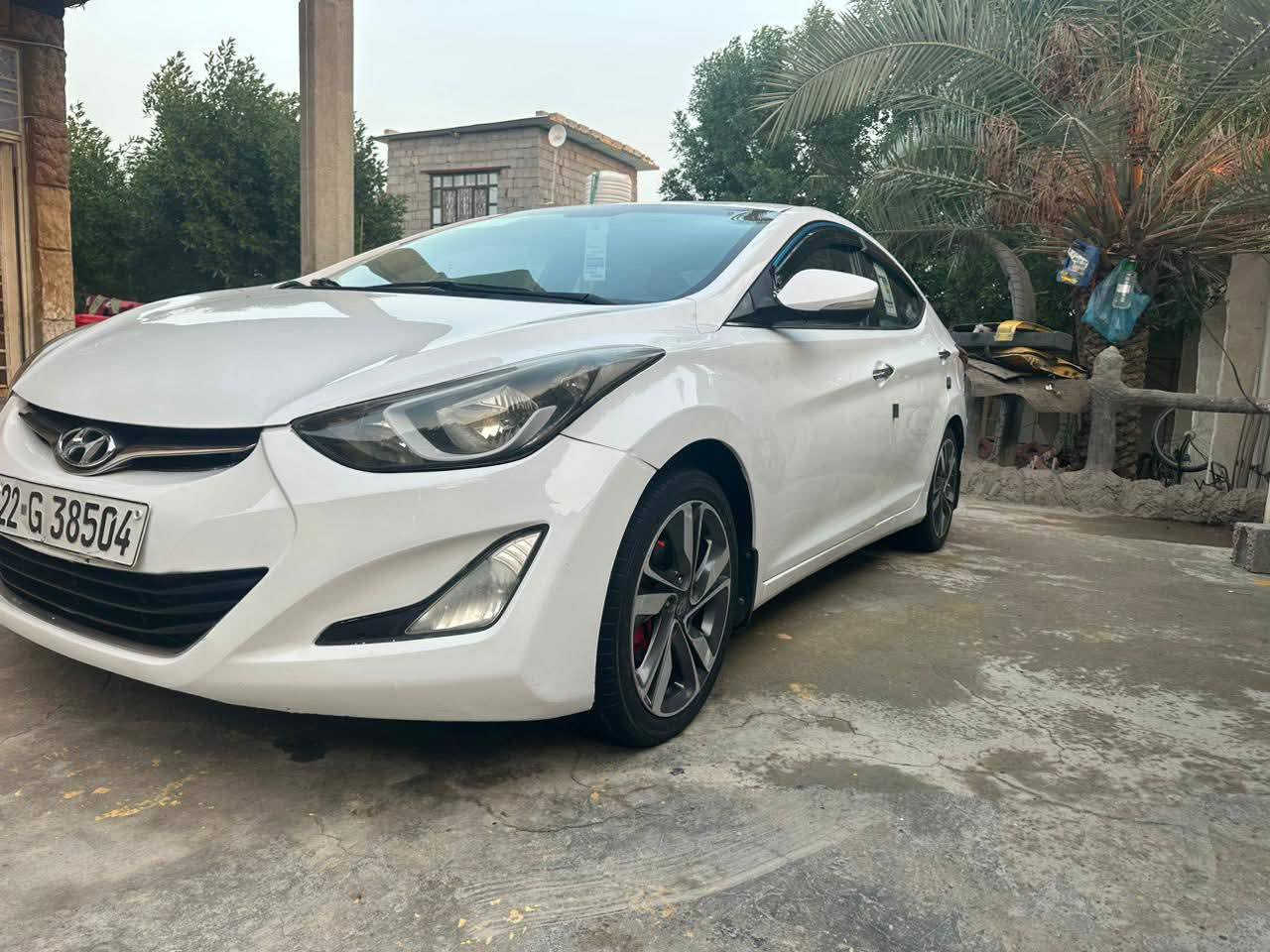 السلام عليكم
النترا 2014 خليجي 

كير محرك حلوات 

حداديه جديده 

تخم تاير جديد 

رقم انكليزي تحويل مباشر 

السعر 105

***********
