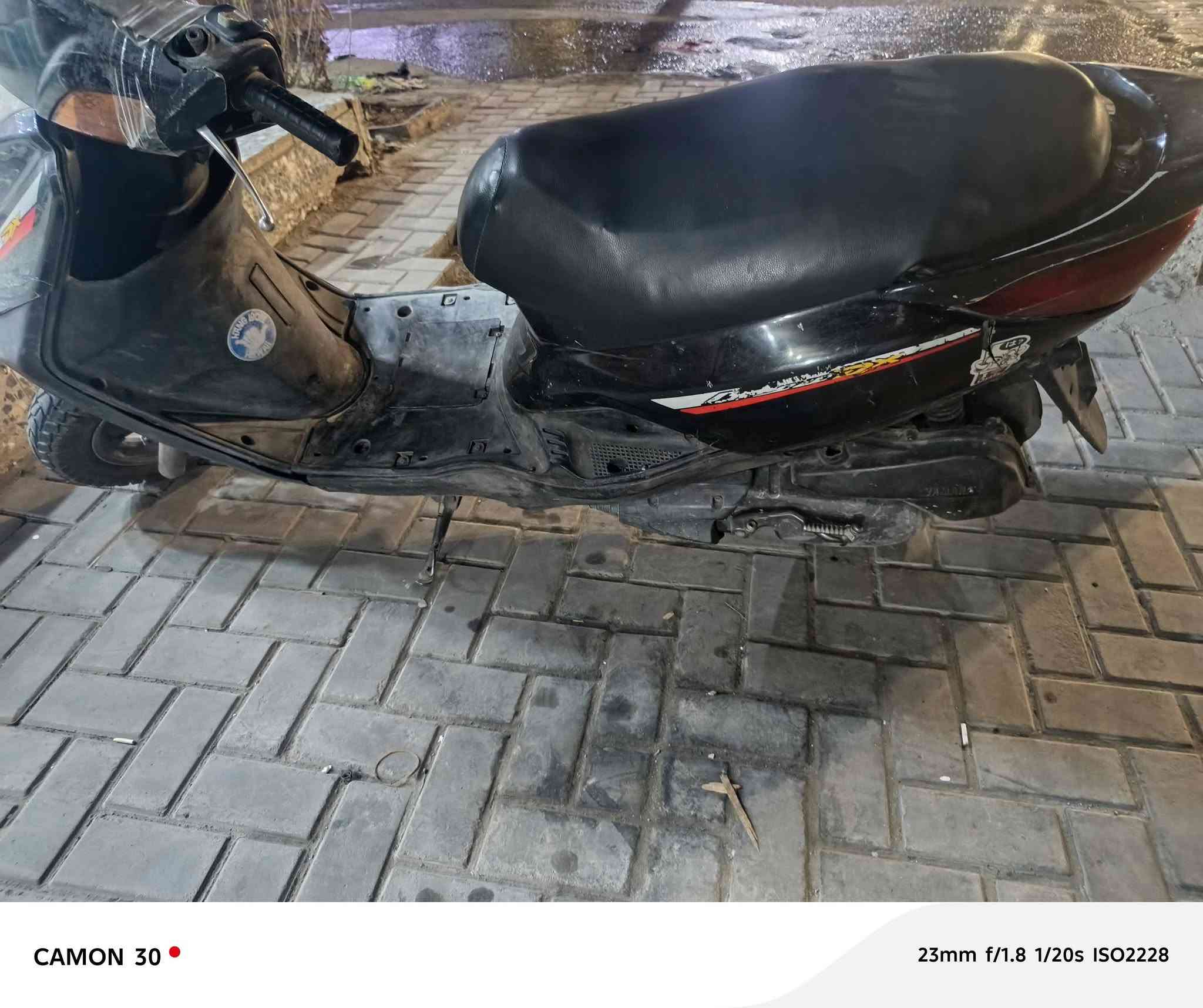 سلام عليكم بريز لايت ناصي للبيع مكينه مابيها شي بيها نضوح جبنه بيها نواقص بصيطه استان تعليك وكلجاتها يرادلهن ادامه ابيع هل موجود لسعر 300مدينة الصدر ***********

