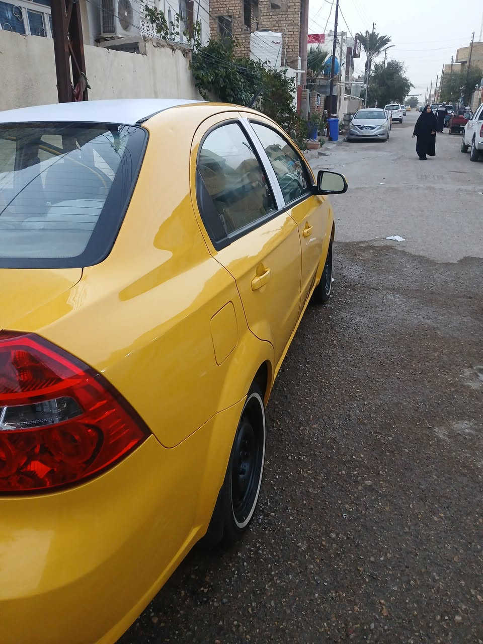 افيو خليجي موديل 2011 شركه العامه 
جاهزة سيارة مكينه كير مكفولات 
حداديه تخم تاير ابو خط الأبيض 
صبغته جديده  سيارة كارتون منك لشارع مال جناي 
رقم واسط مميز تحويل مباشر شرط 
بيه بس صخه بقبق جنطه شواصي تكم لغود شرط مكفولات 
بدون دواخل السيارة مكان السيارة كوت 
سعرها 55  الشراي يتصل ***********
