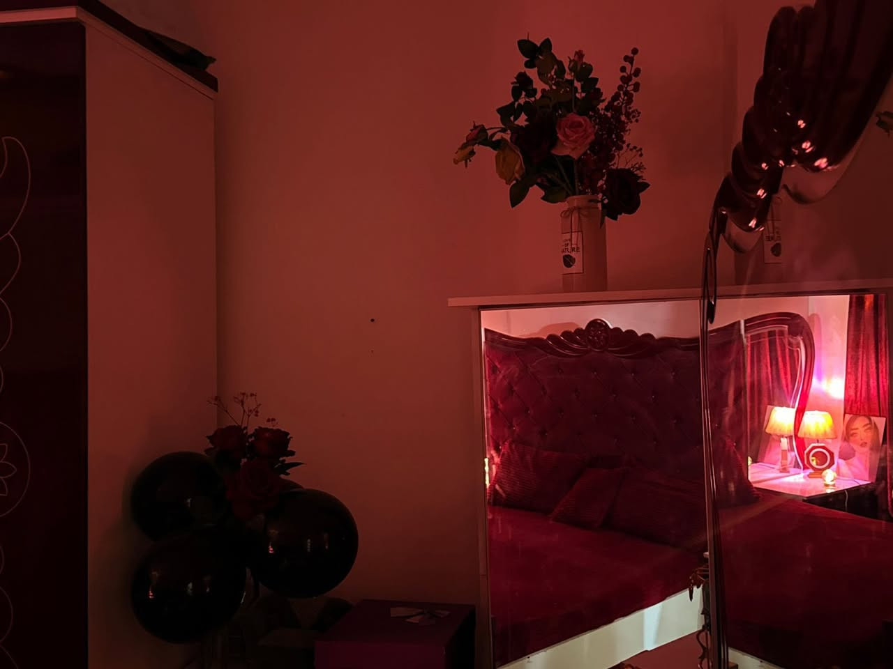 غرفة مستعملة للبيع 
8قطع
السعر400الف
مع البردة450الف
العنوان بغداد


**إذا كنت صاحب هذا الإعلان وتريد حذفه لأي سبب، رجاءا أرسل رسالة إلى الدعم الفني**