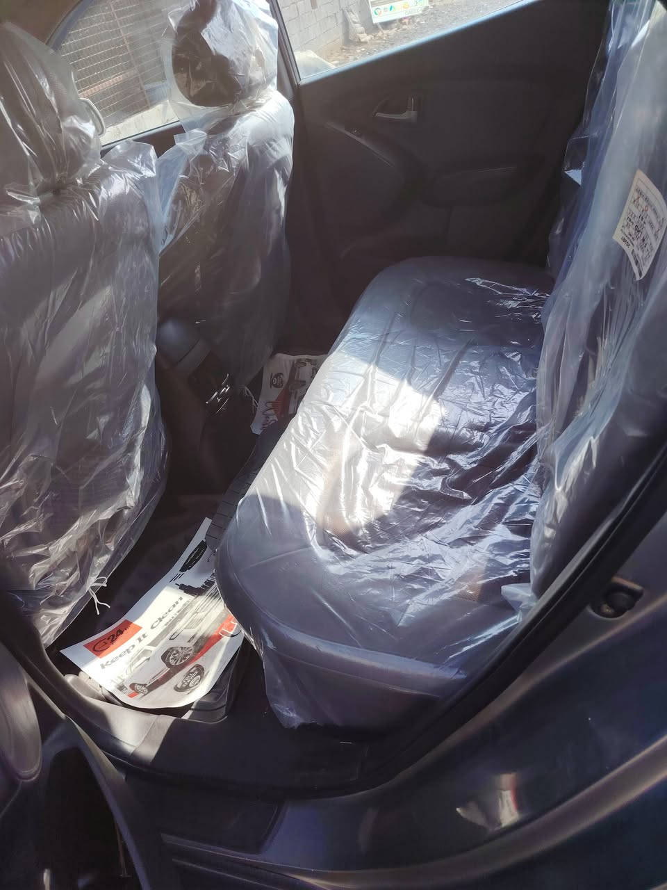 سلام عليكم توسان ٢٠١٥ أمريكي ليبل واحد ماشيا ٨٠ الف حقيقي سبير منازل فول مواصفات محرك ٢٤٠٠ تبريد قطعتين كشنات جلد كشن كهربائي تتفئ تبريد كامرا حساسات خلفيه وماميه تحكم استيرن جهتين تخم تاير صار اسبوع شاده رقم بغداد مميز بأسمي تحويل ثاني يوم مكفوله من برغي مامفتوح بيه ماعدا اكلير بيه عنوان بغداد النهروان رقم *********** سعر ١٣٥ بيه مجال
