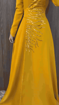 ✨ جديدنا اليوم في عالم الموضة! ✨ اكتشفي تشكيلتنا الرائعة من الملابس ال...